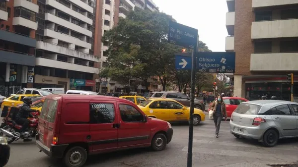 Desvían el tránsito por fuga de gas en Nueva Córdoba