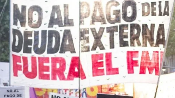 Realizan una marcha a Plaza de Mayo en rechazo al acuerdo con el FMI