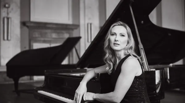 Agenda cultural: Llega la pianista Irina Dichkovskaia