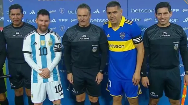 Riquelme tuvo su despedida de Boca en una noche emotiva