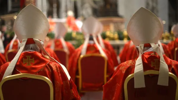 Inicia el cónclave para elegir al sucesor del papa Francisco