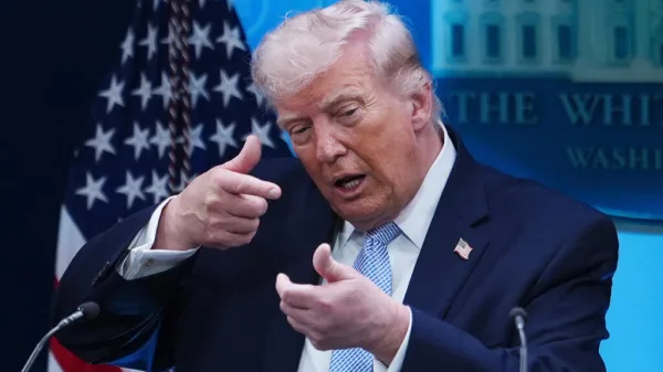 Trump advirtió a Irán: "Si no se portan bien, volveremos a bombardearlos"