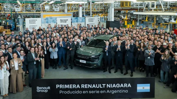 Renault presentó la nueva pick-up Niagara y la Provincia acompañó el lanzamiento