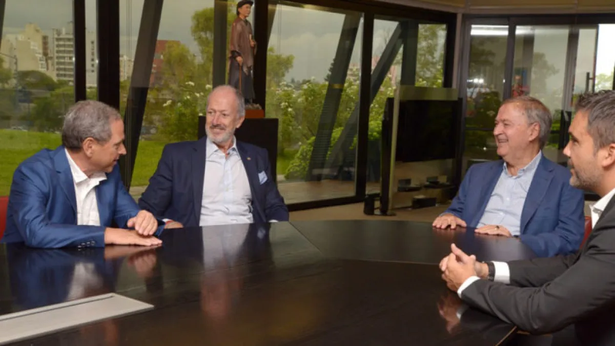 Schiaretti recibió a las autoridades de la DAIA