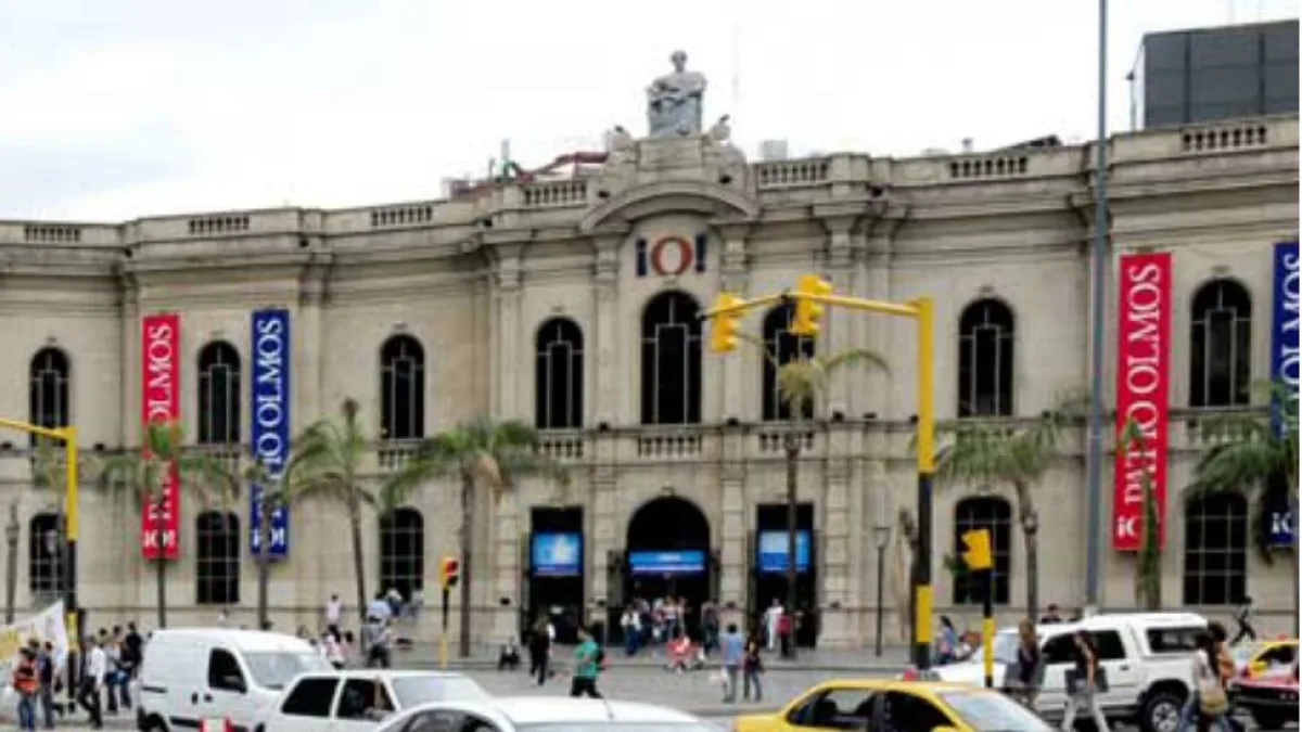 El Gobierno de la provincia dispuso el cierre de los shoppings