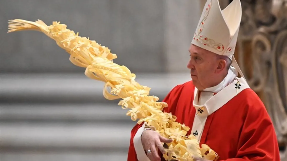 El papa inició una Semana Santa sin fieles por el coronavirus
