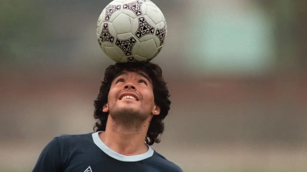 Maradona, ícono nacional por excelencia, celebra 60 años
