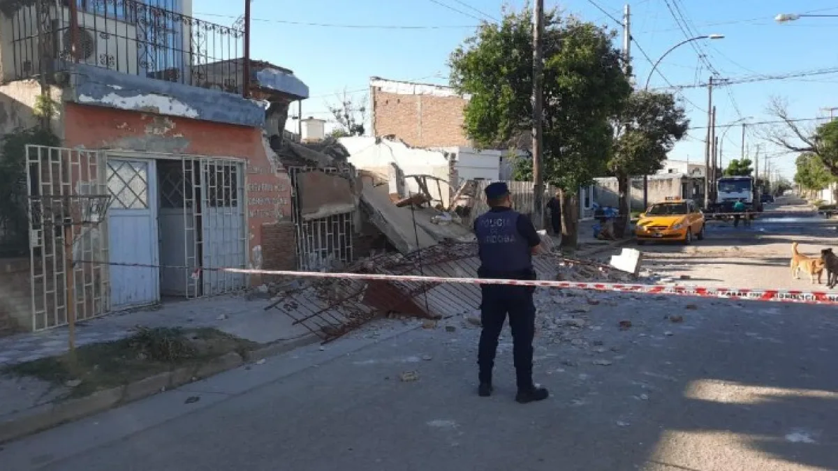 Se derrumbó una casa en Villa El Libertador