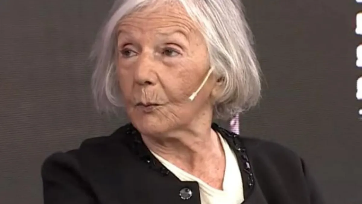 Sarlo se retractó: "Me autocritico fuertemente, no debí decir por debajo de la mesa"