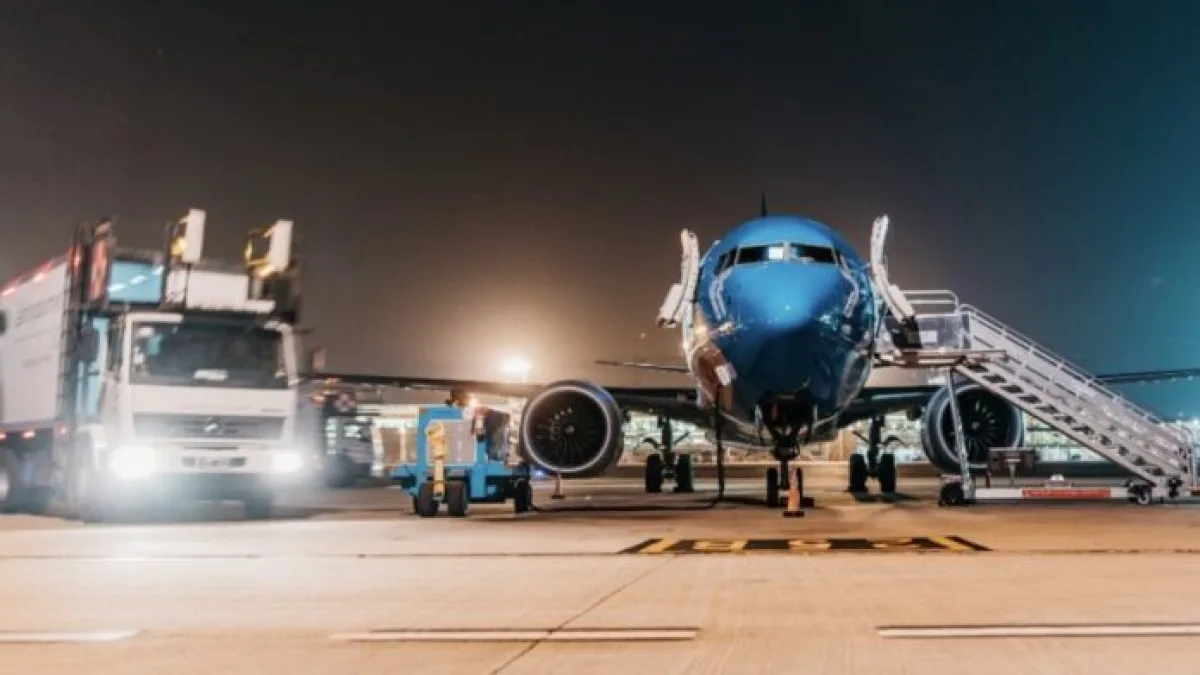 Esta madrugada partió a Moscú un nuevo vuelo para buscar vacunas