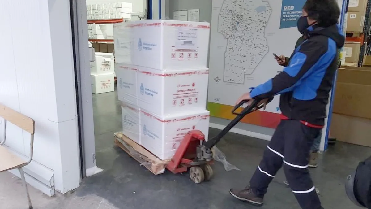 Córdoba recibió una nueva partida de vacunas Sinopharm