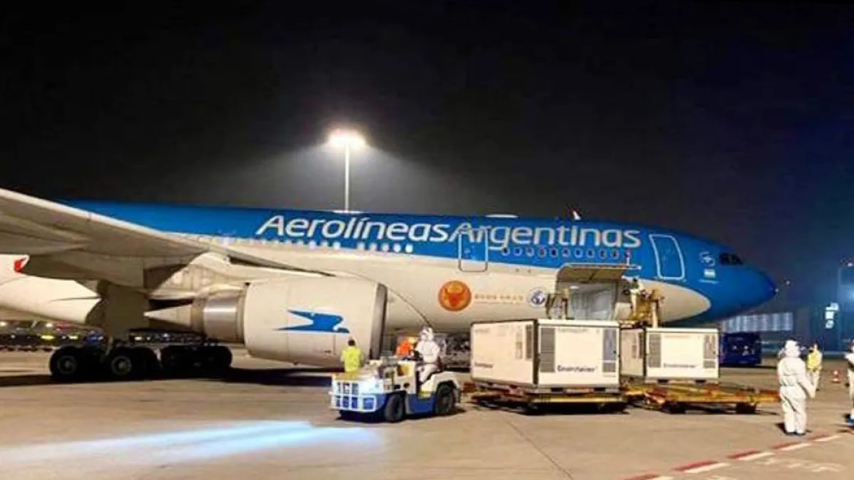 Llega otro vuelo de China con vacunas Sinopharm