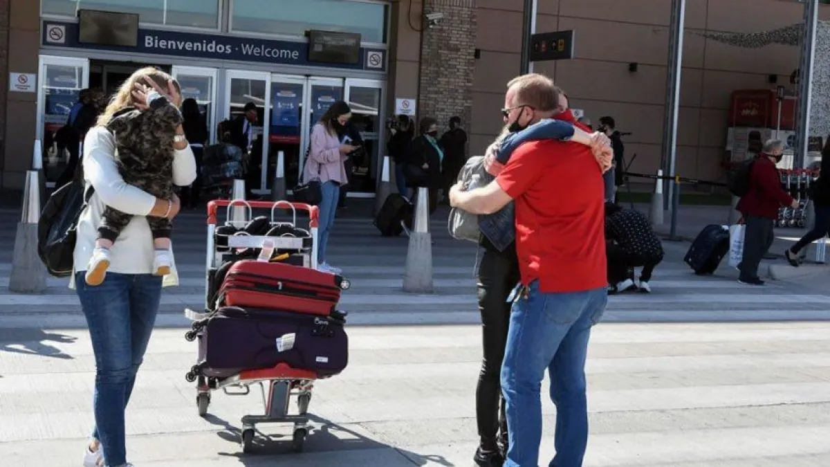 Autorizan el ingreso al país de extranjeros familiares de argentinos