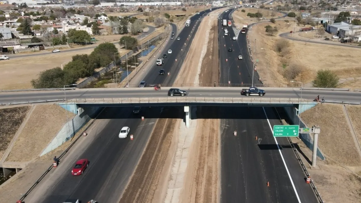 La Provincia habilitó un nuevo tramo del tercer carril de Circunvalación en el arco sur