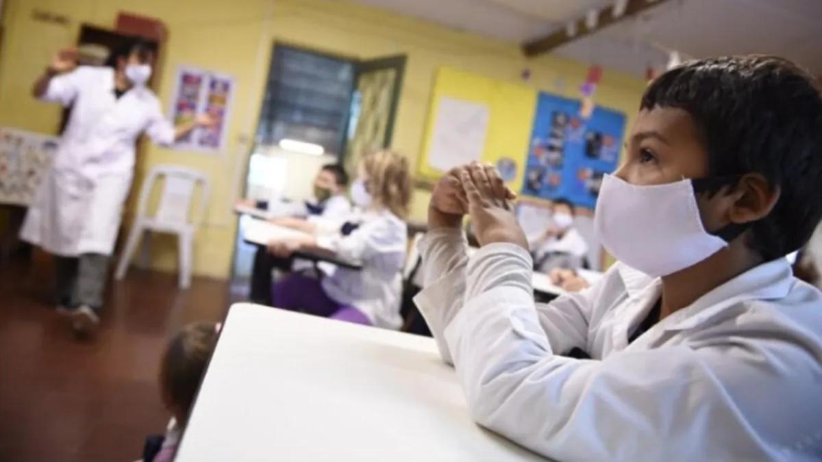 Desde el 1° de septiembre habrá presencialidad plena en las escuelas del país
