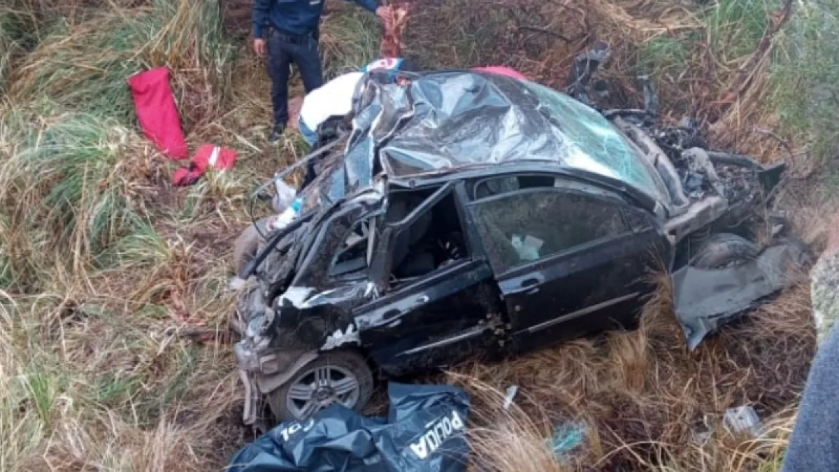 Accidente fatal: desbarrancó un auto en las Altas Cumbres y dos personas murieron