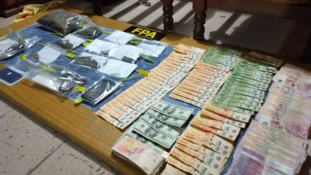 Desbaratan una banda familiar con cocaína, marihuana y armas de fuego en barrio Arenales
