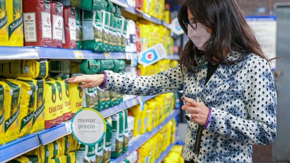 Congelarán por 90 días los precios de 900 alimentos y bebidas