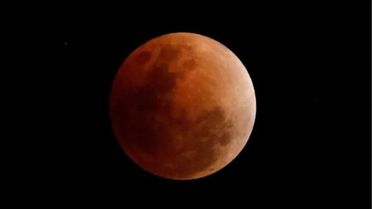 Este viernes se podrá contemplar el eclipse lunar más largo del siglo