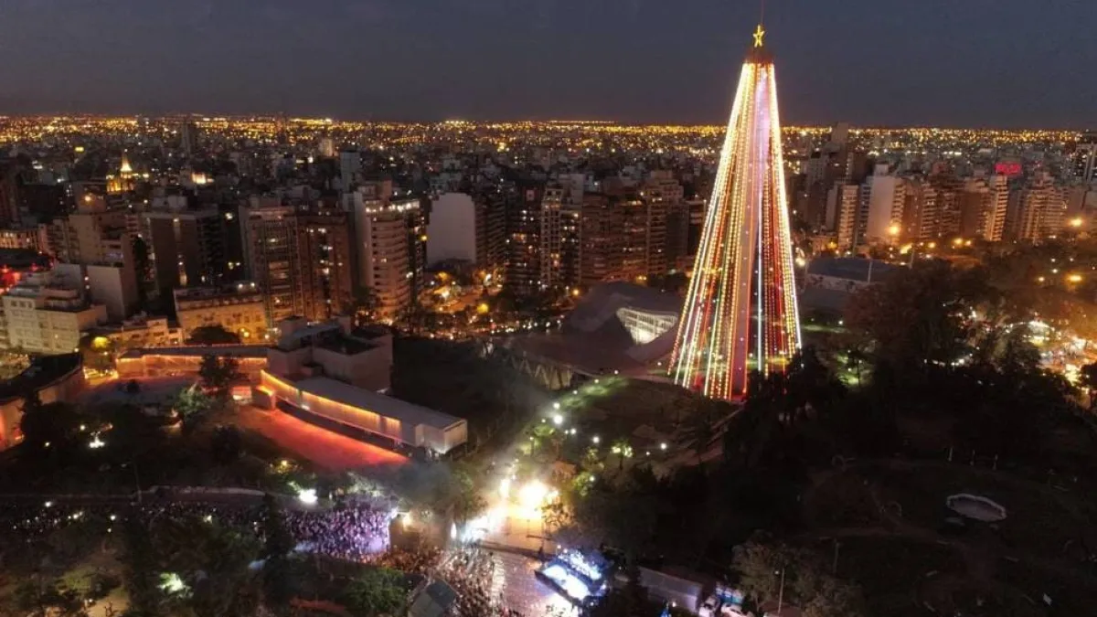 Este miércoles se enciende el Árbol de Navidad en el Faro del Bicentenario