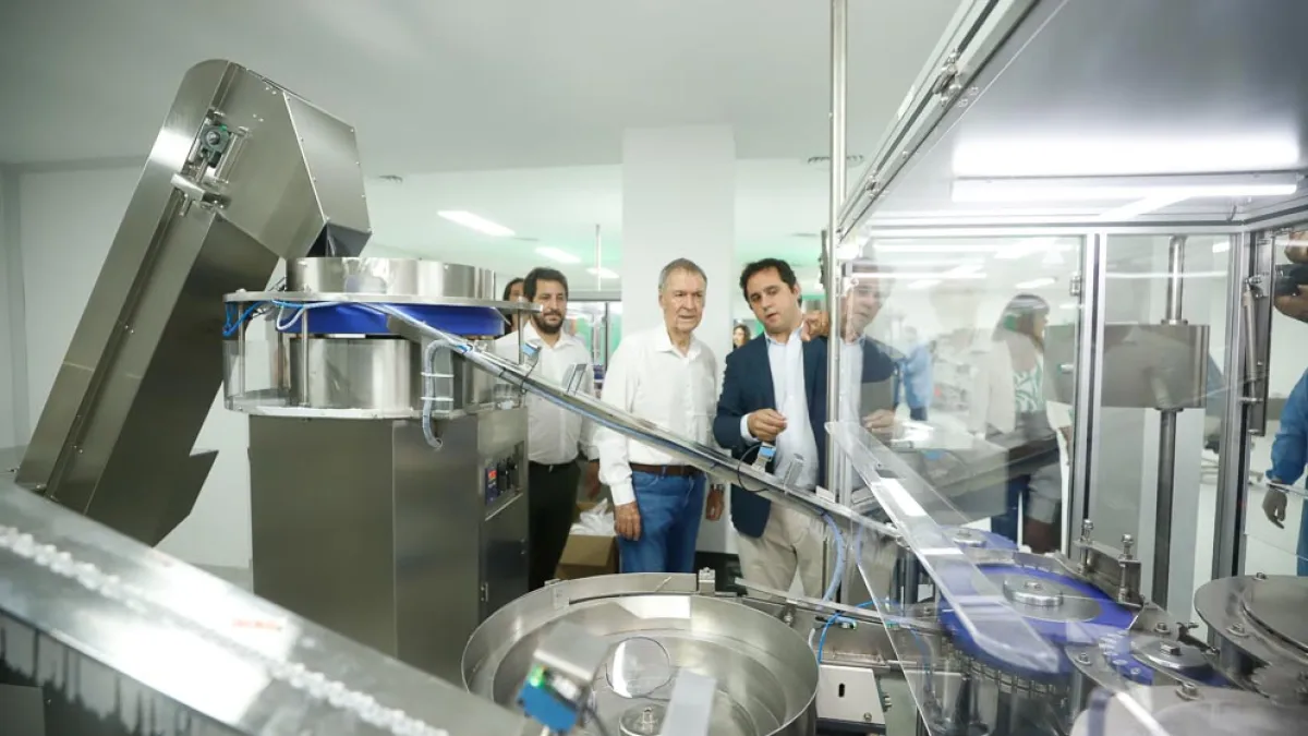Comienza a funcionar en Córdoba la única fábrica de jeringas del país