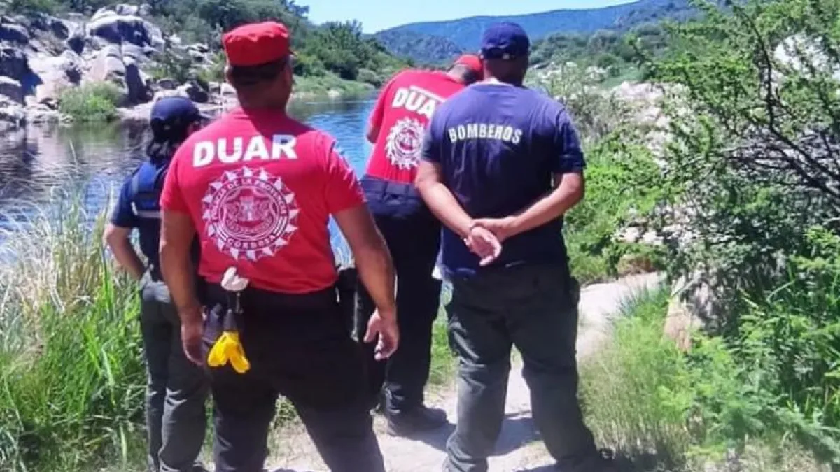 Investigan la muerte de un hombre que se ahogó en el río Quilpo