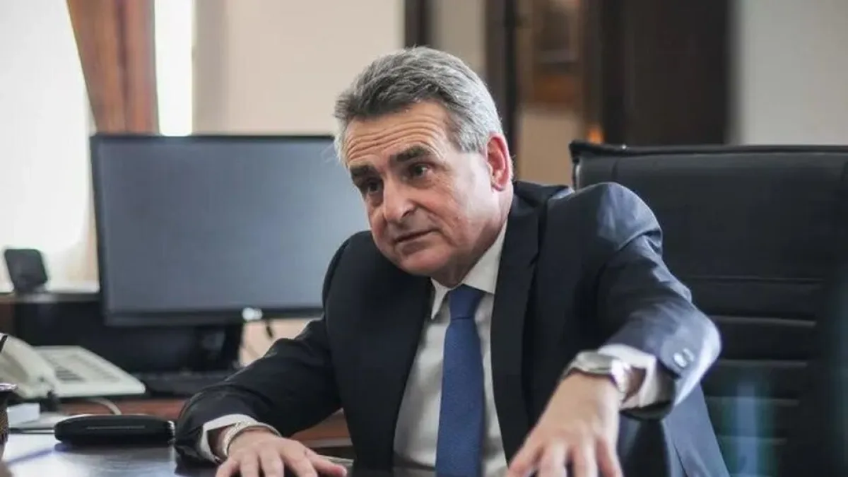 El Presidente le toma juramento a Agustín Rossi como nuevo jefe de Gabinete