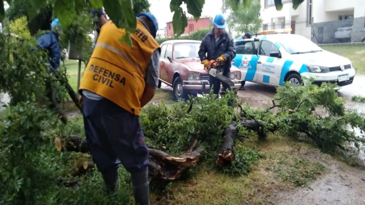 Las fuertes tormentas ocasionaron daños en distintos puntos de la provincia