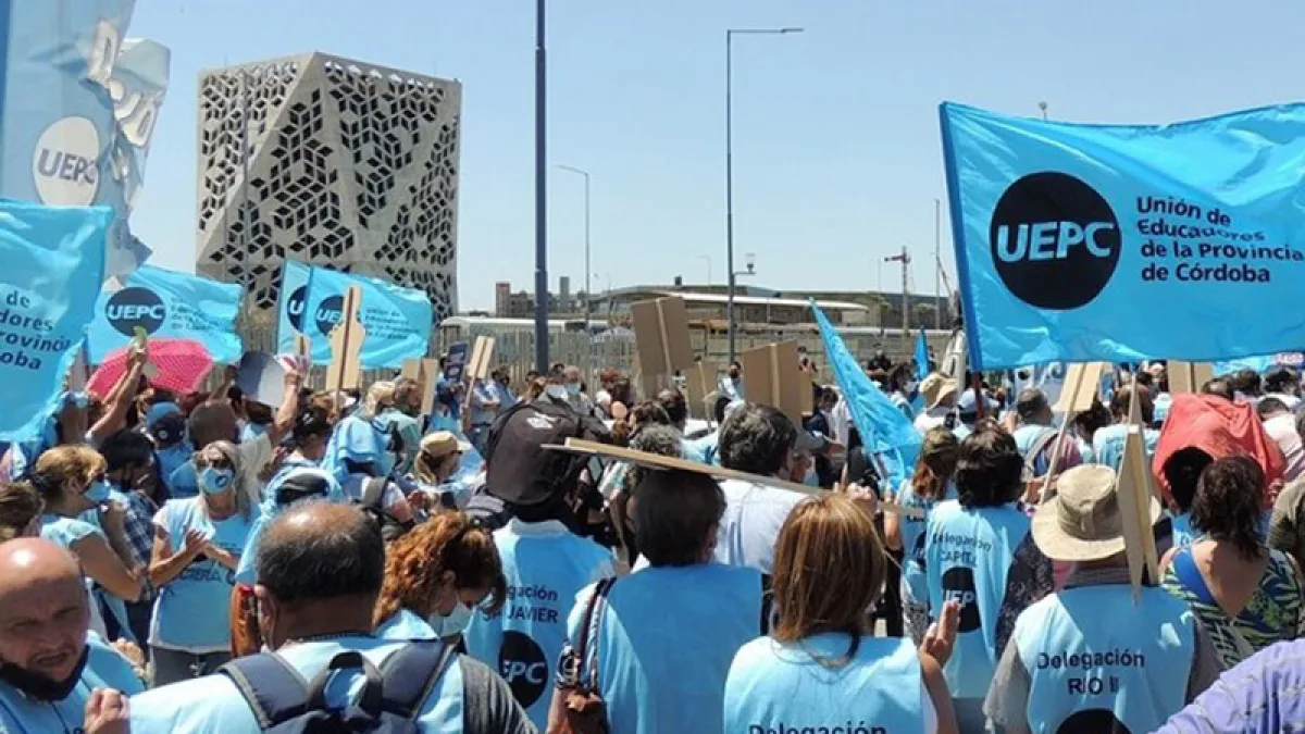 Docentes de la Provincia recibirán aumento del 60% de bolsillo para todo el escalafón