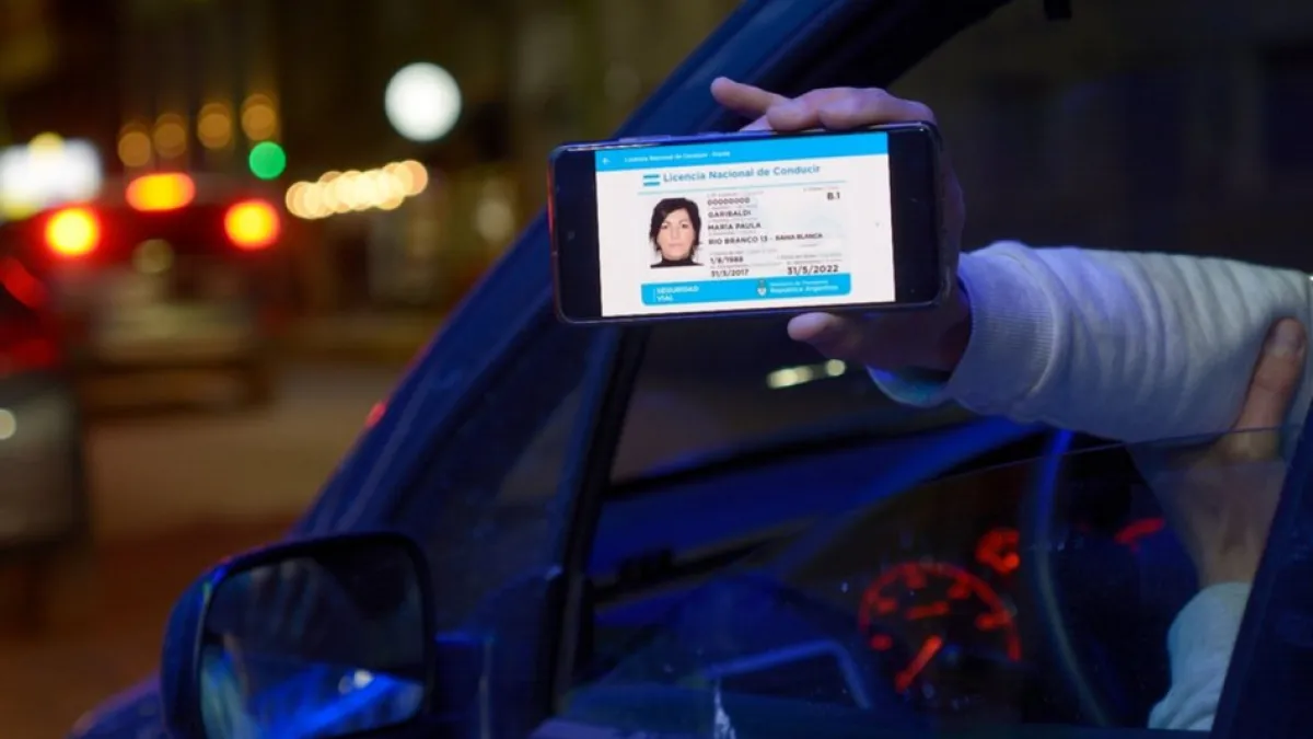 El carné de conducir digital ya es válido para circular por la ciudad