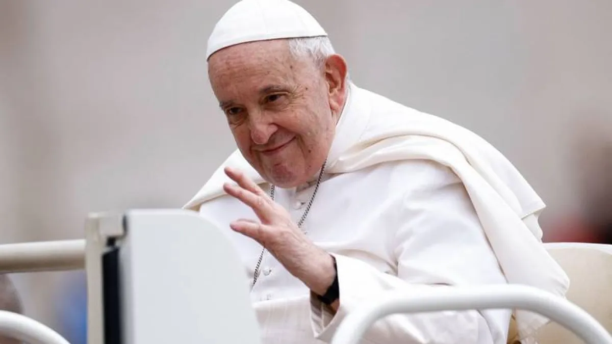 El papa Francisco fue operado exitosamente