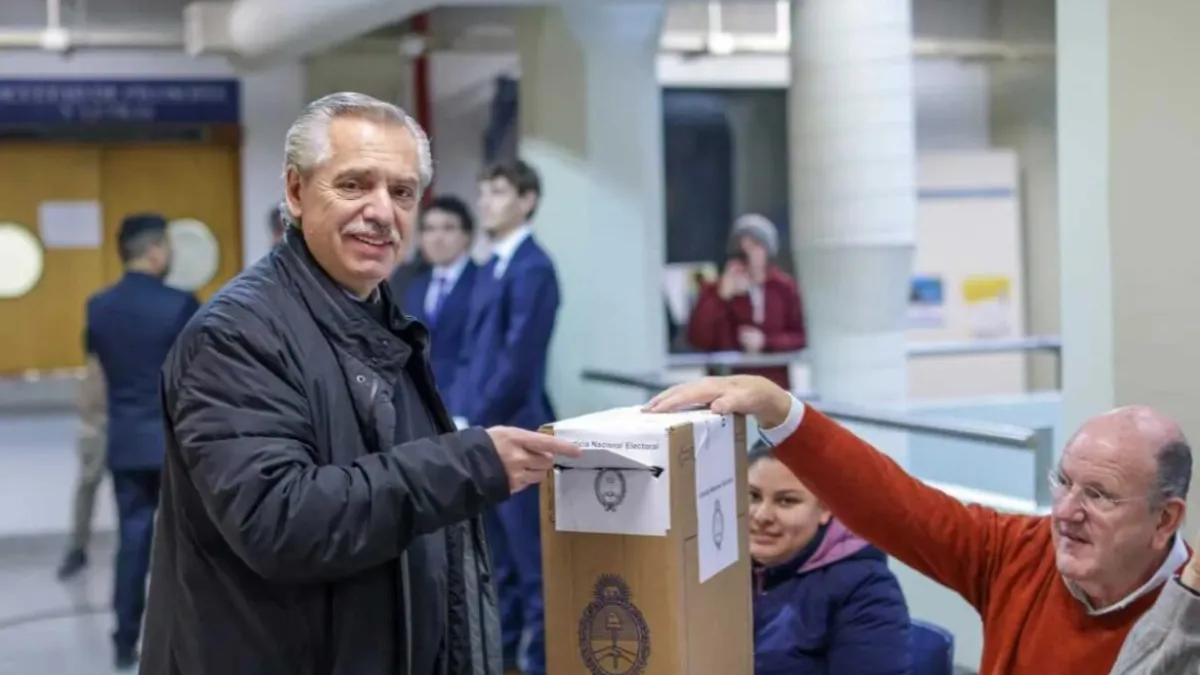 Fernández: "Siempre que se vota, la Argentina se vuelve un país mejor"