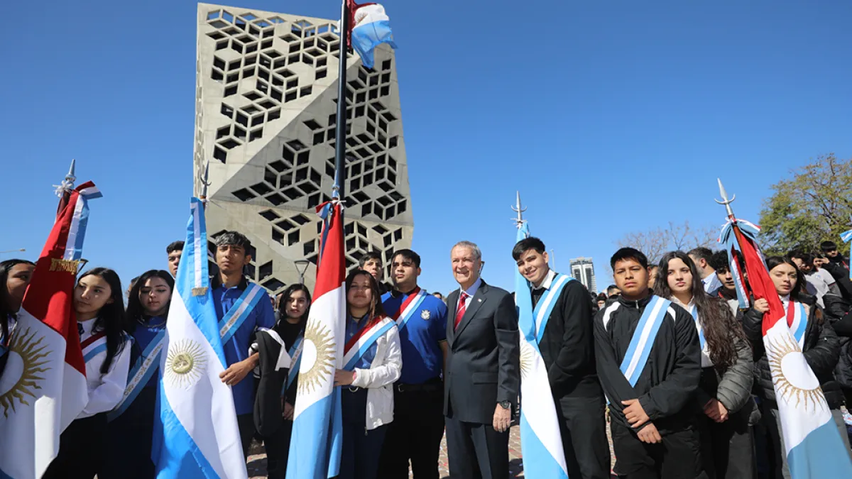 Día de la bandera de Córdoba: alumnos prometieron lealtad