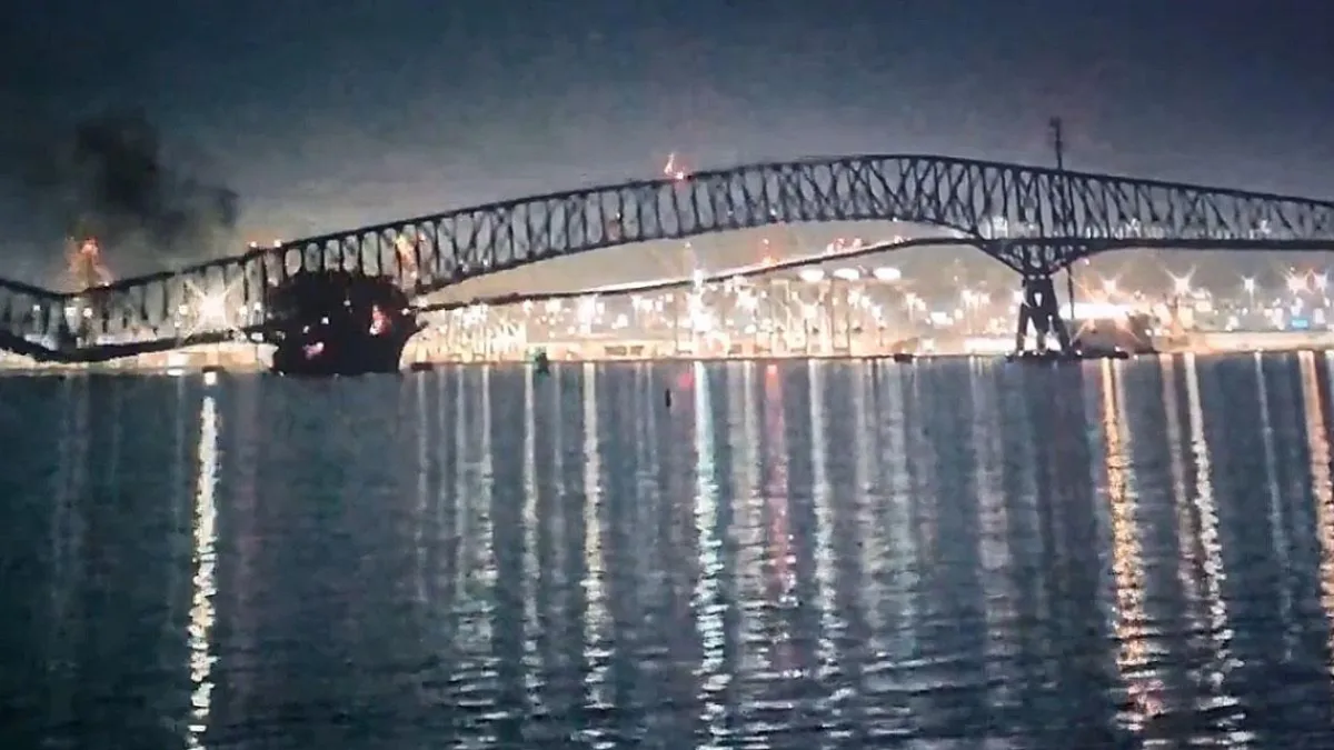 Un barco chocó contra un puente y originó un derrumbe en Estados Unidos