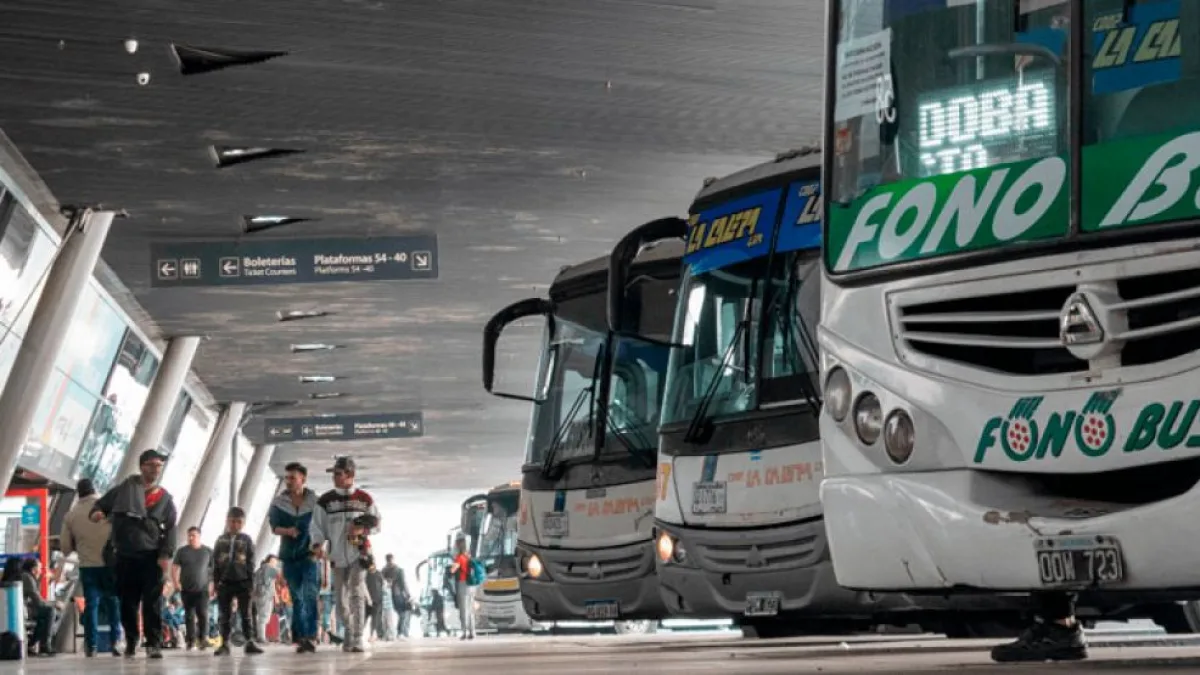 Interurbanos circulan este martes pero habrá otros dos días de paro