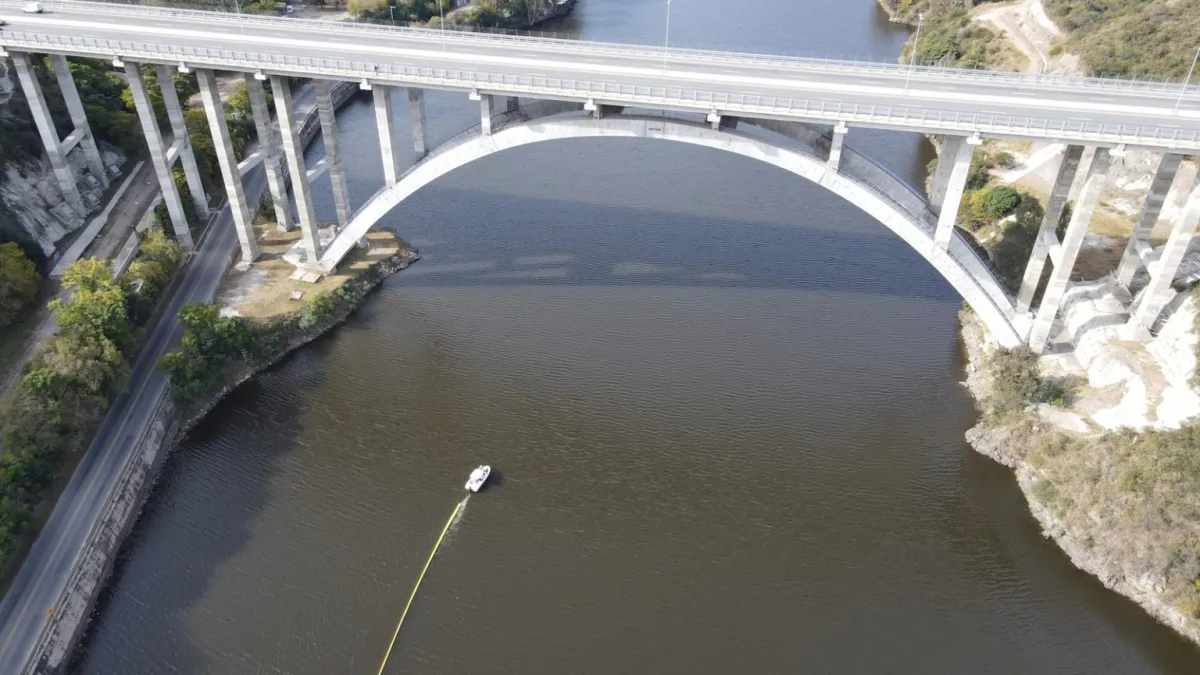 Efectuaron tareas de remediación en la cuenca del lago San Roque