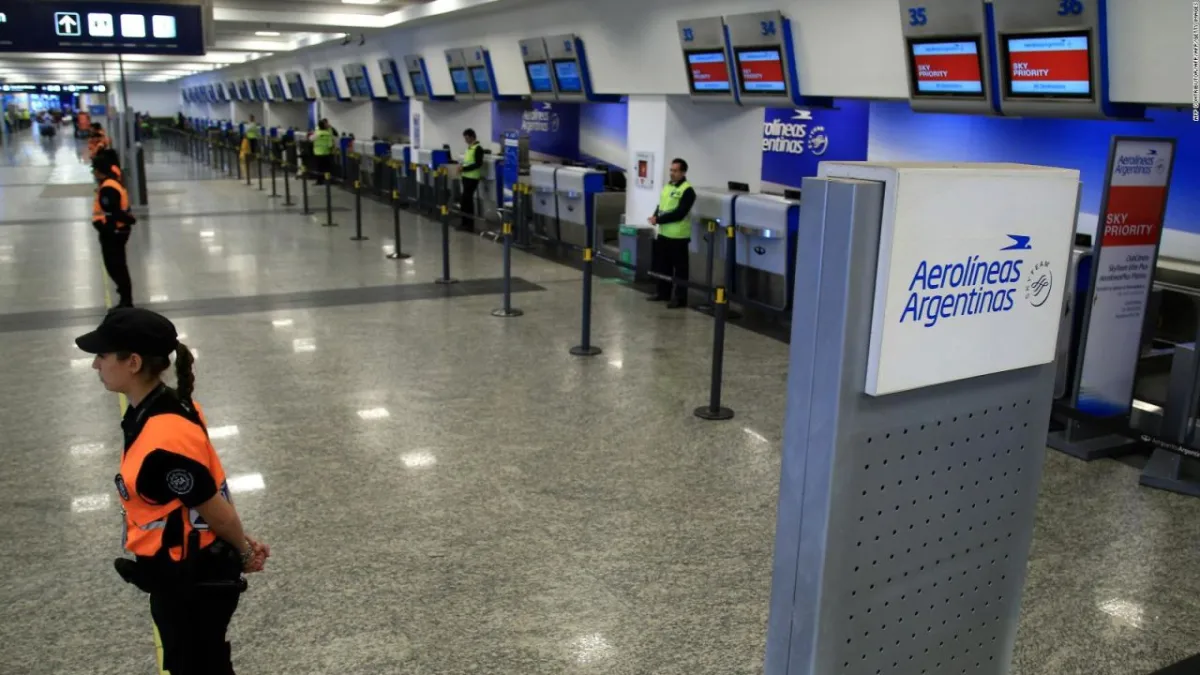 Fin de la huelga en el Aeropuerto de Córdoba, maleteros y Aerolíneas Argentinas llegan a un acuerdo