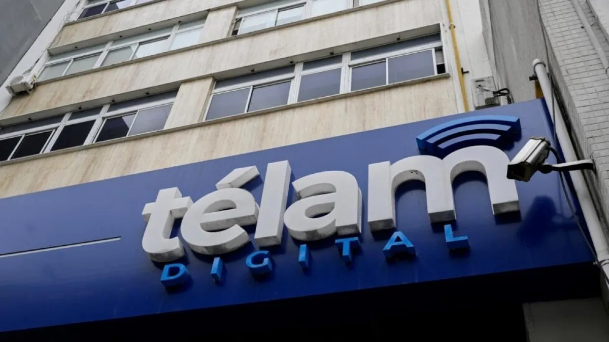 Adorni confirmó que los medios públicos quedarán bajo su órbita y que el plan es privatizarlos