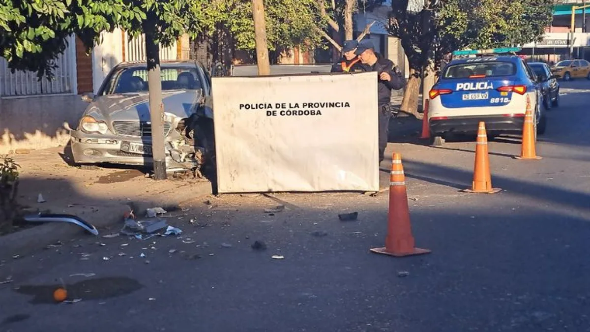 Un automovilista murió tras chocar contra un poste en Alta Córdoba