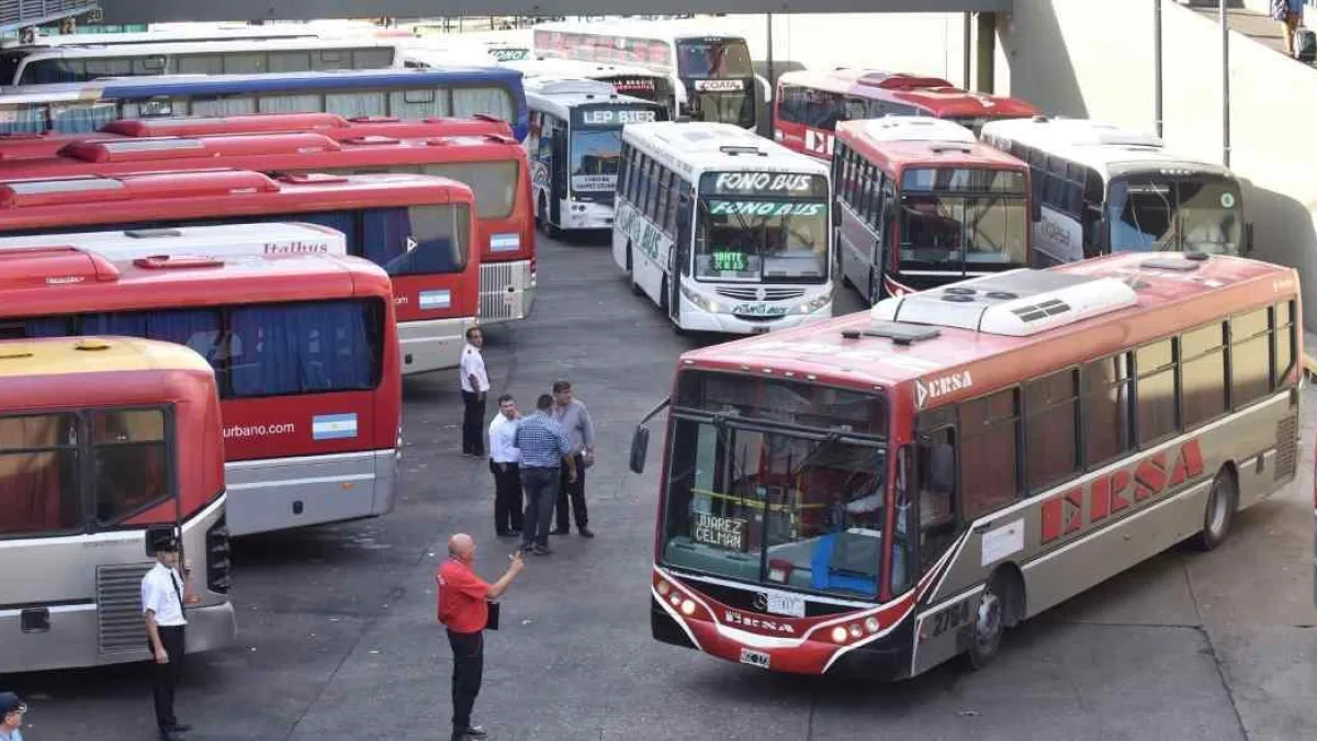 Conflicto de transporte interurbano: cuarto día sin colectivos