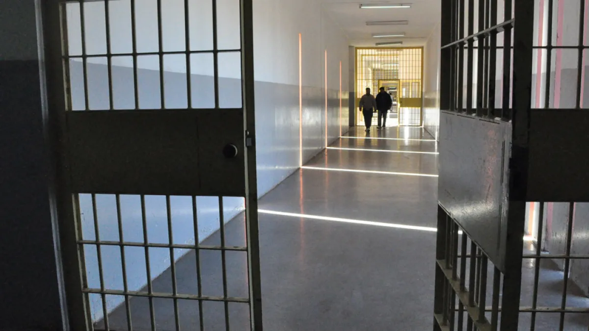 Detuvieron a dos empleadas que intentaban ingresar celulares a la cárcel de Bouwer