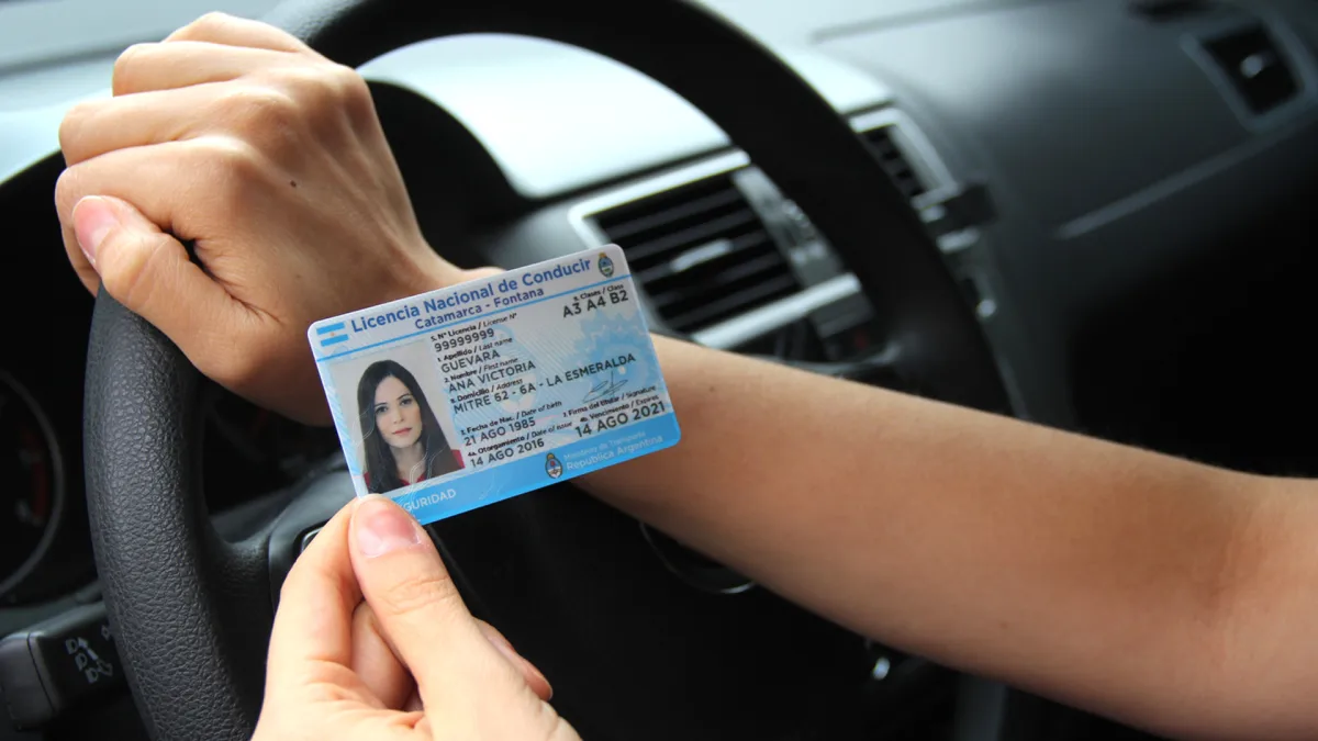Prorrogan la vigencia de licencias de conducir en Córdoba por falta de insumos