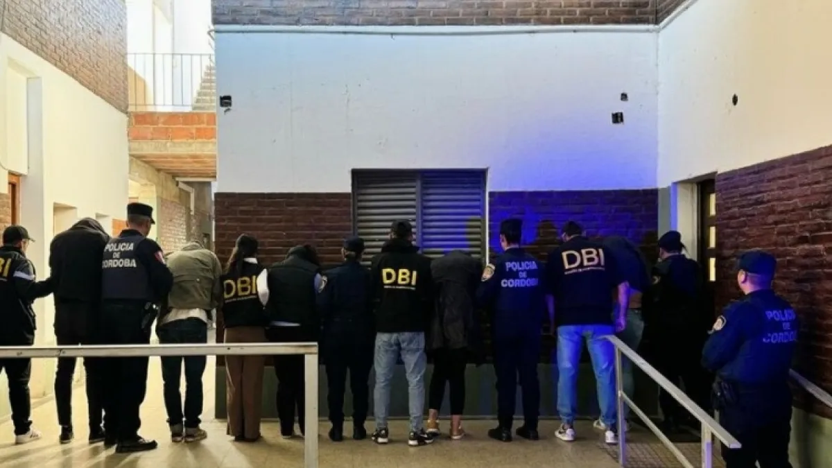 Detenidos por presunto ejercicio ilegal de la medicina y odontología