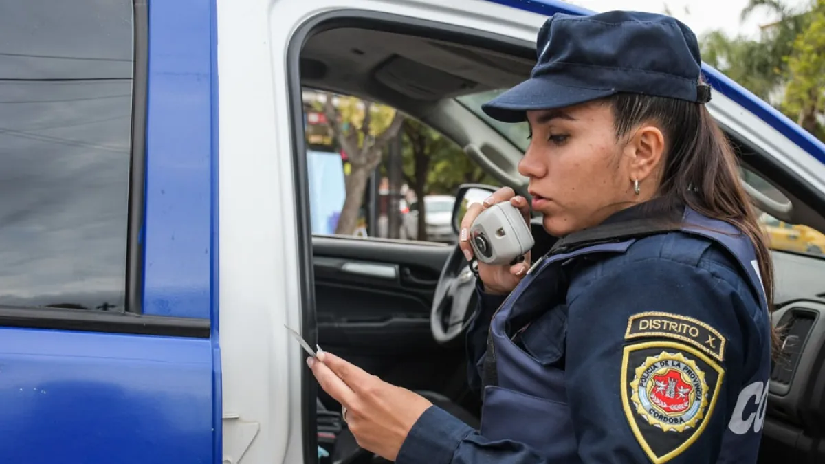 Realizarán controles a policías para detección de consumo de drogas
