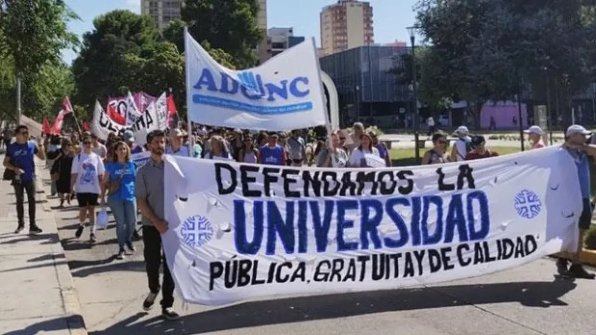 Universidades públicas anunciaron un paro en todo el país