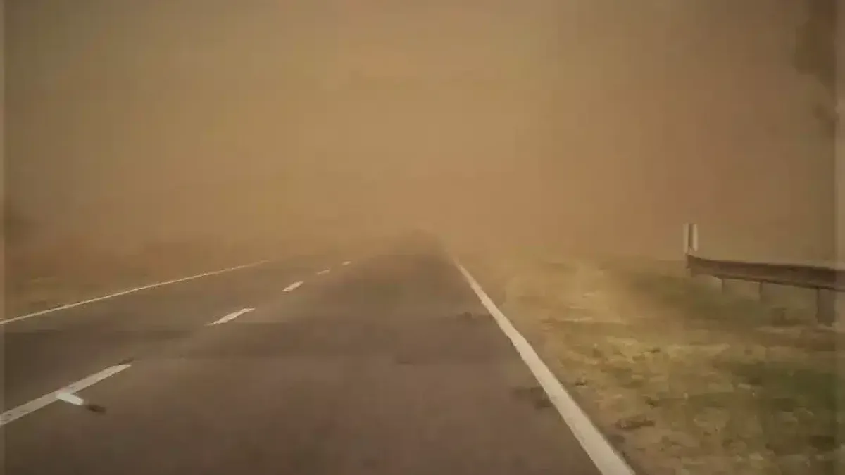 Emiten alerta violeta por la presencia de humo
