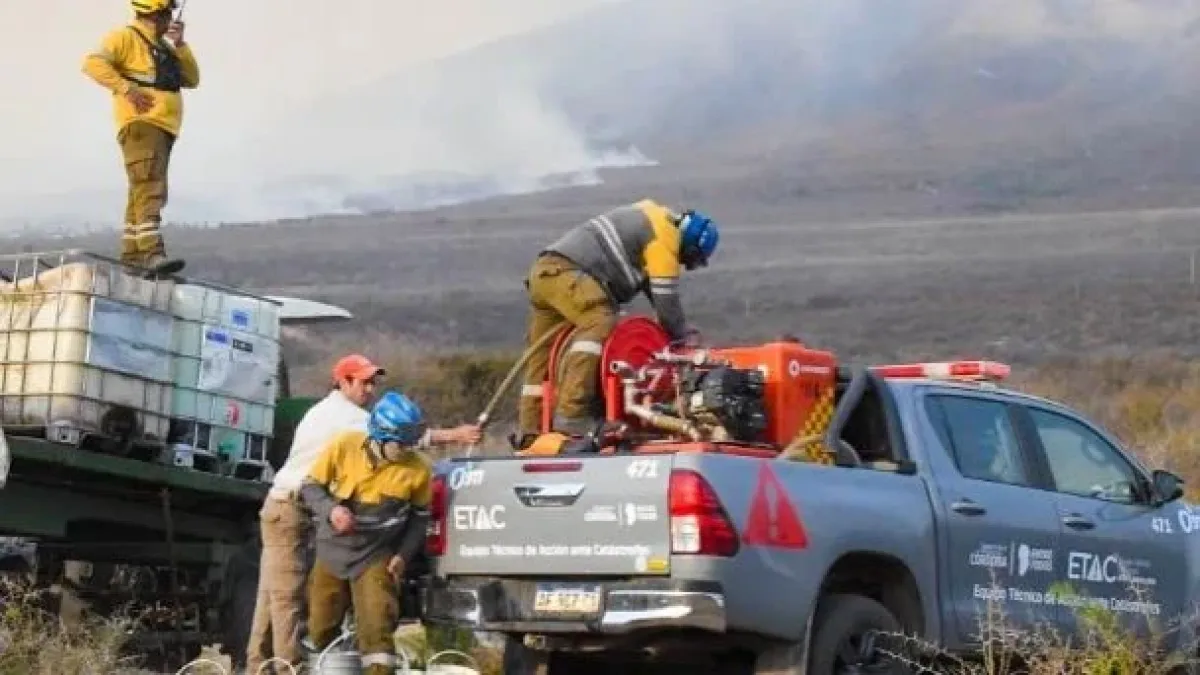 Bomberos lograron contener el fuego en Villa Berna