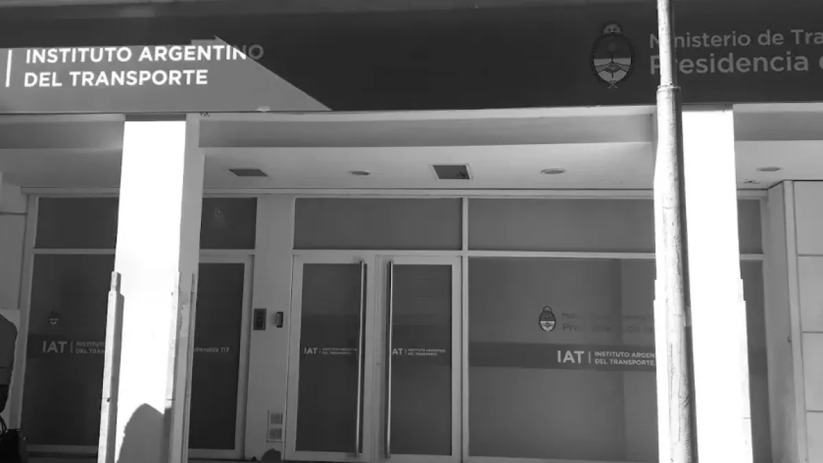 El Gobierno disolvió el Instituto Argentino de Transporte
