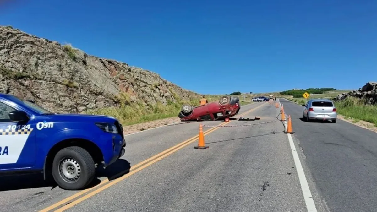 Una mujer murió tras volcar su automóvil en el Camino de las Altas Cumbres
