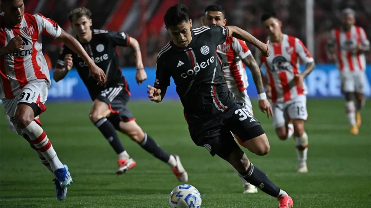 River venció 3-2 a Instituto en Alta Córdoba y se ilusiona